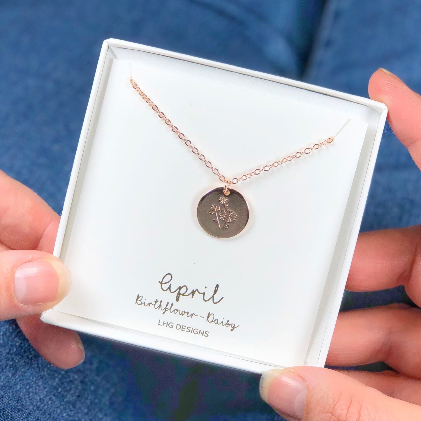 April Birth flower necklace, April Birthday gift for her, Daisy necklace, Birth flower jewellery, Mother's Day Gift, Gift for mum