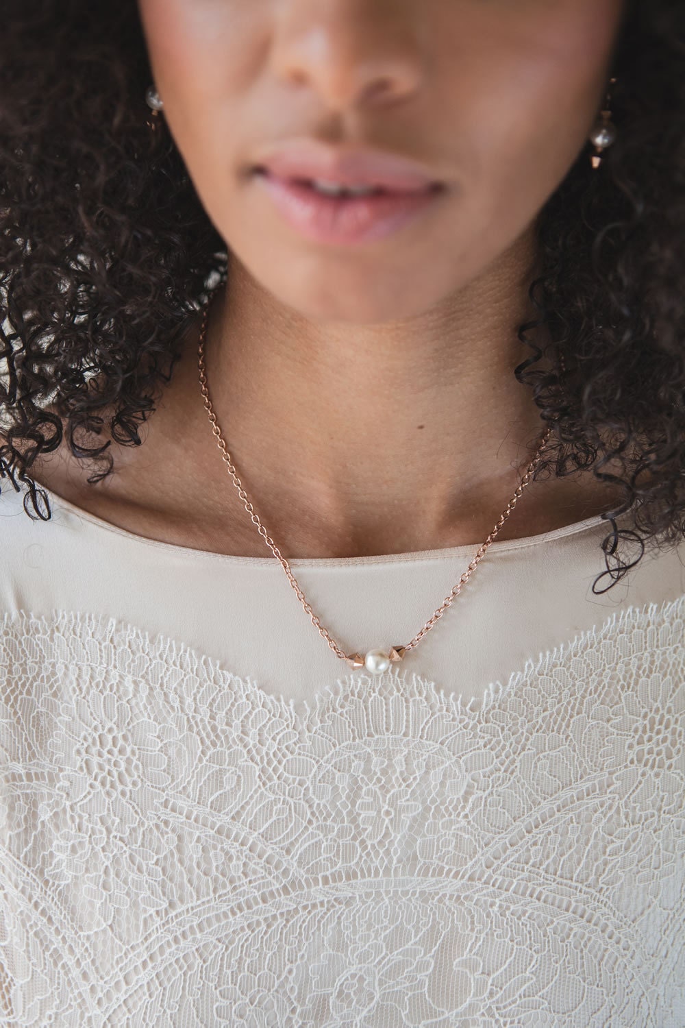 Bridemaids earrings, bridal jewelry, Rose gold swarovski pearl drop earrings, wedding jewelry, gift for bridesmaids, bride mum