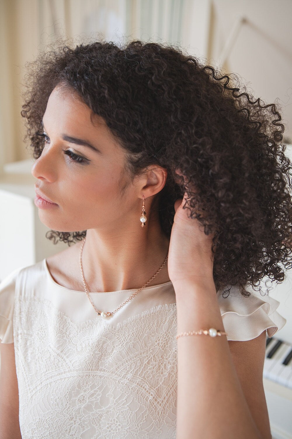 Bridemaids earrings, bridal jewelry, Rose gold swarovski pearl drop earrings, wedding jewelry, gift for bridesmaids, bride mum